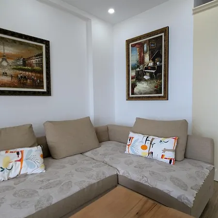 Big Lux Sunset - Incl Parking