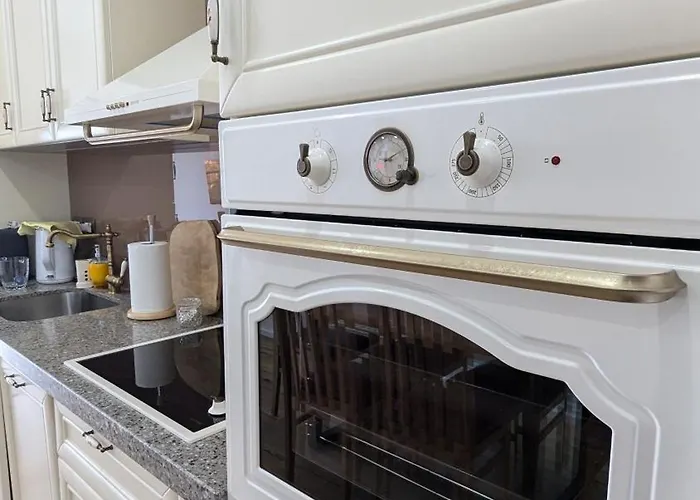 Big Lux Sunset - Incl Parking